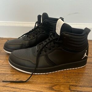 Jordan Heritage Sneaker